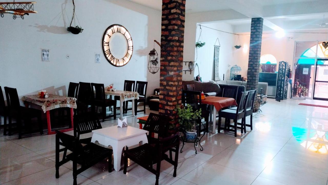 Rangbaari Stays & Cafe Jodhpur  Luaran gambar